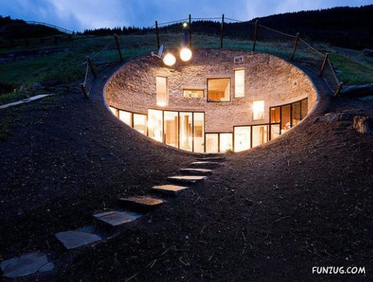 Top 10 Coolest Underground Houses