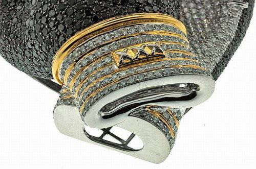 Boxing Gloves Made with Dimonds