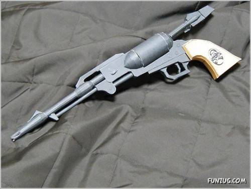 Amazing Papercraft Weapons Art