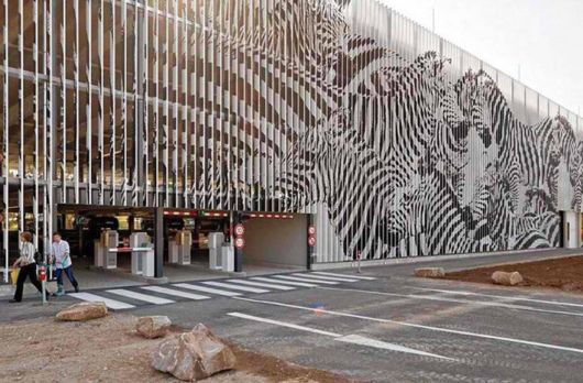 Amazing Street Art Uses Its Surroundings 