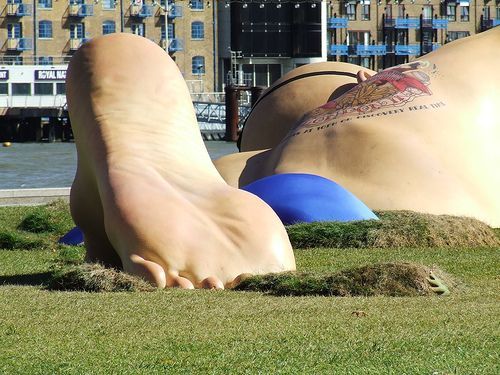 Amazing Sculpture of a Swimmer