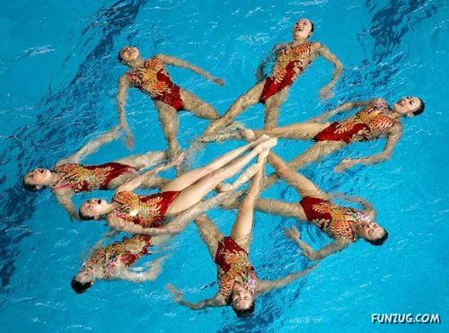 Amazing Synchronized Swimming Art ( wOw )