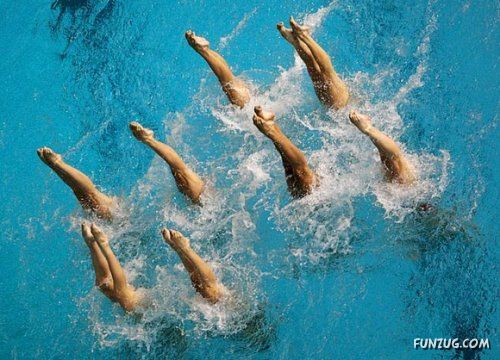 Amazing Synchronized Swimming Art ( wOw )