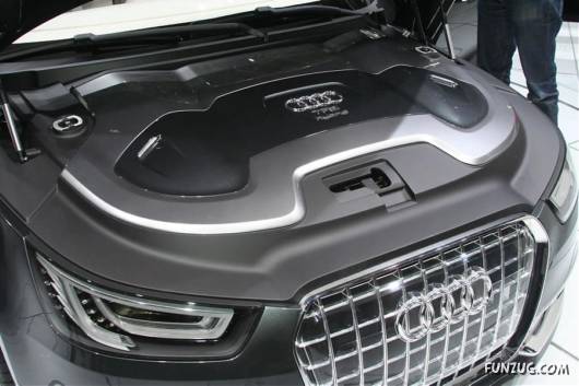 Amazing Auto Car Show at Paris