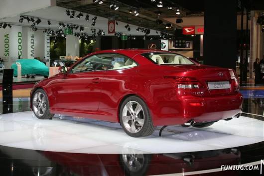 Amazing Auto Car Show at Paris