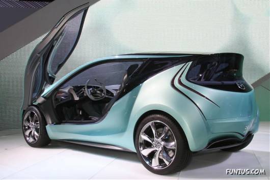 Amazing Auto Car Show at Paris