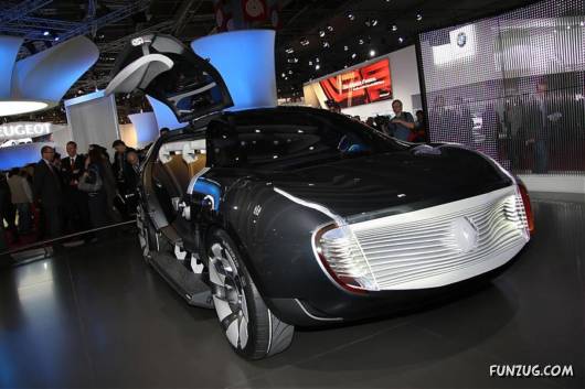 Amazing Auto Car Show at Paris