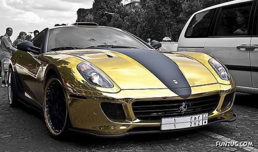 Beautiful Golden Ferrari 599 GTB