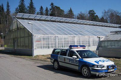 Top 50 Police Cars Around the World