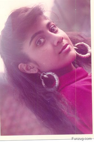 Never Underestimate an Average Looking Girl