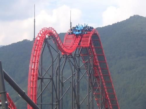 Amazing Eejanaika Roller Coaster