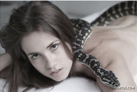 Galz and Snakes Crazy Photography