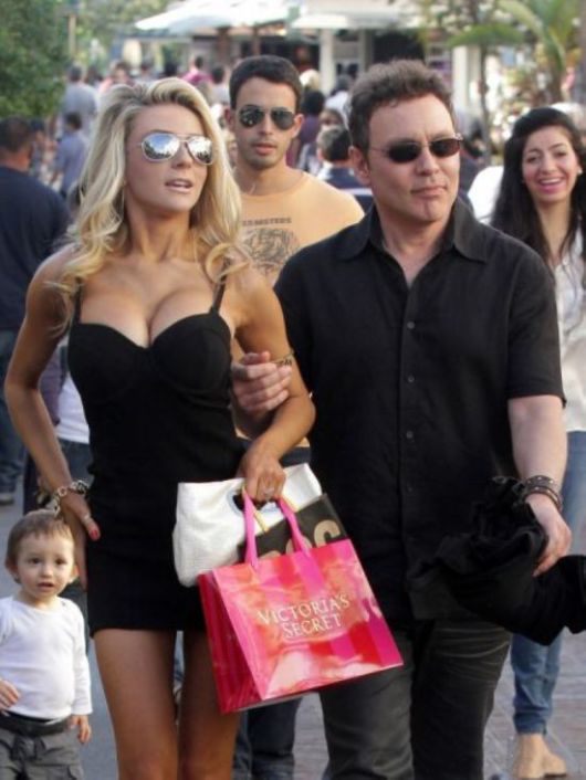 Dont Make It Obvious Or Anything