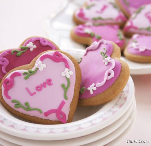 Cutest Biscuits for Your Loved Ones on Valentines Day