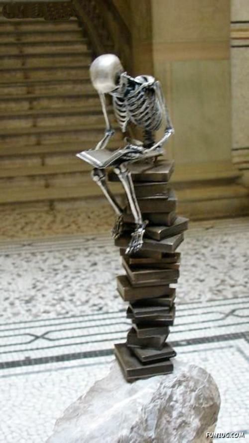 Creative Skeleton Sculptures