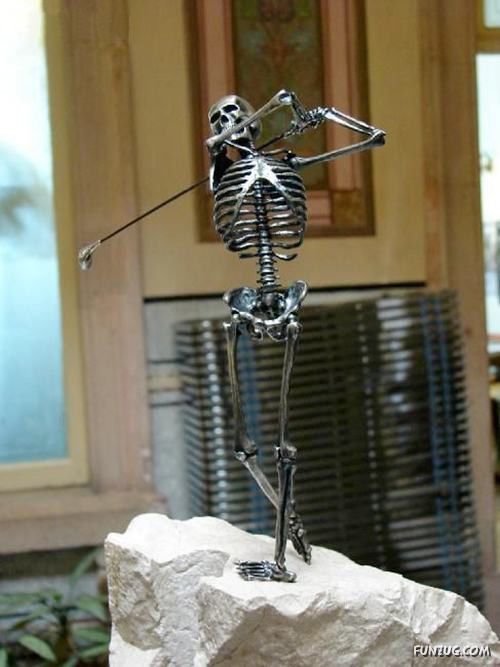 Creative Skeleton Sculptures