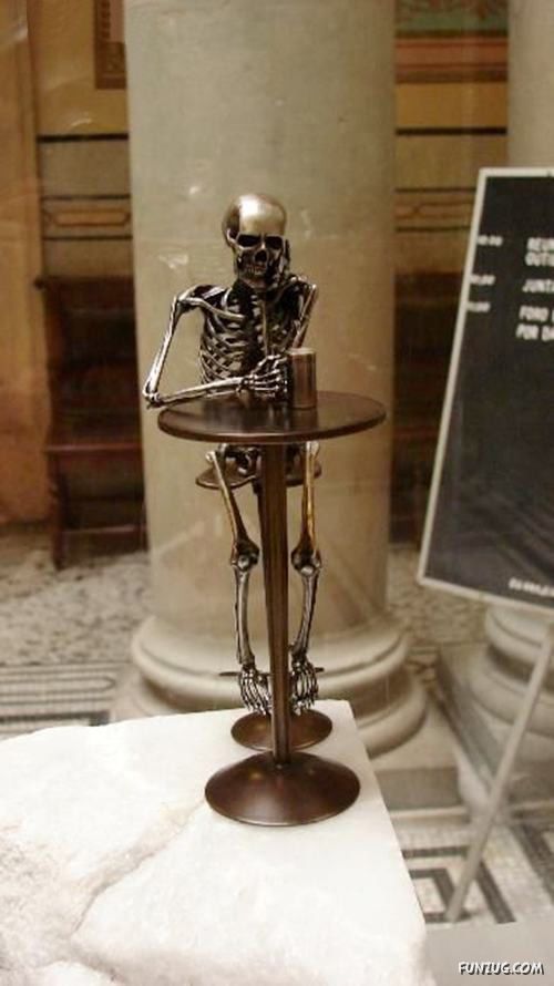 Creative Skeleton Sculptures