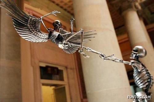 Creative Skeleton Sculptures
