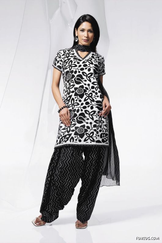 Desi Salwar Kameez Designs for Galz