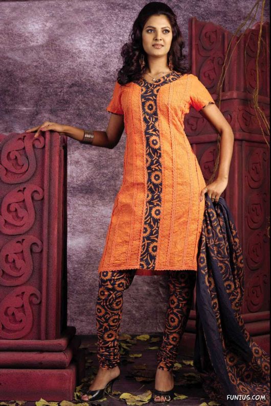 Desi Salwar Kameez Designs for Galz