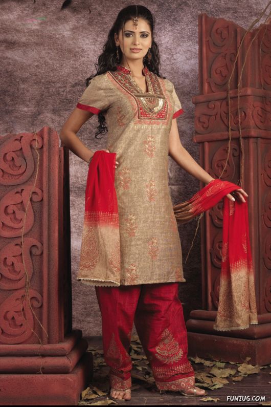 Desi Salwar Kameez Designs for Galz