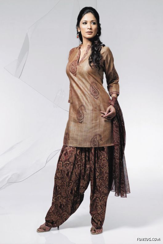 Desi Salwar Kameez Designs for Galz