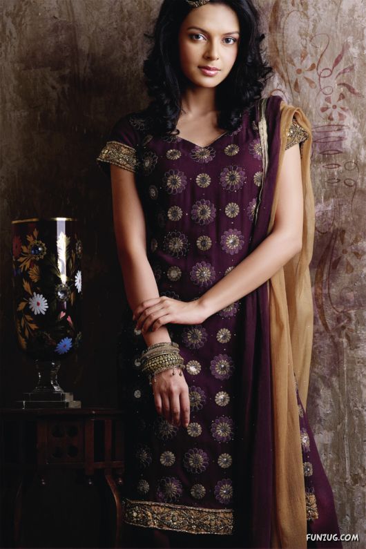 Desi Salwar Kameez Designs for Galz