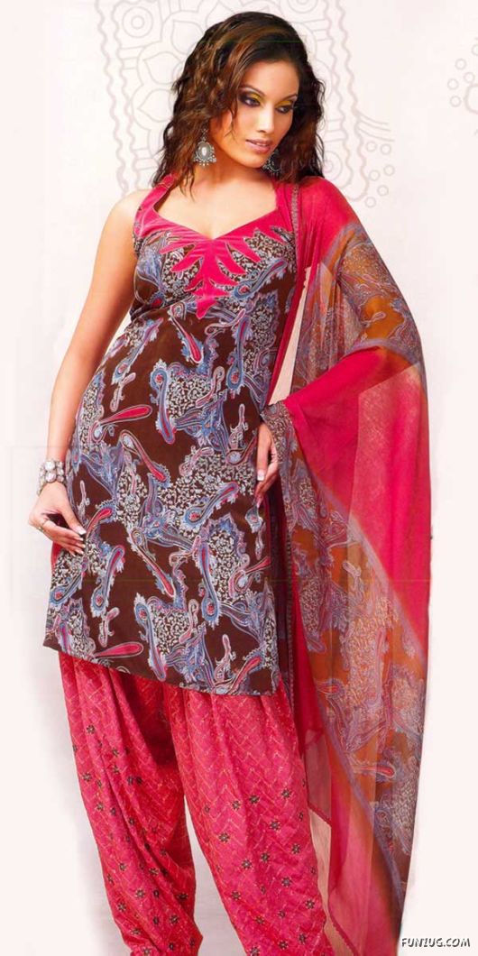 Desi Salwar Kameez Designs for Galz