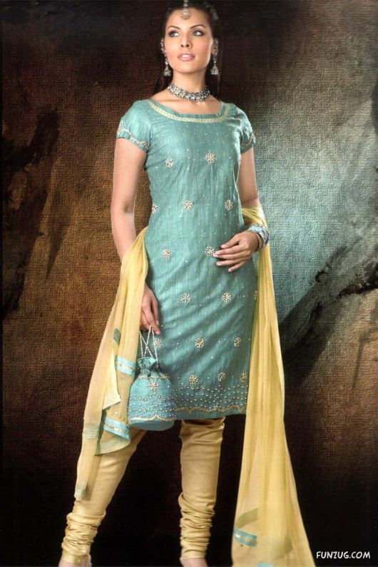 Desi Salwar Kameez Designs for Galz