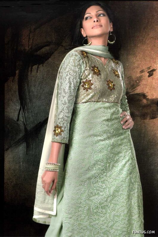 Desi Salwar Kameez Designs for Galz