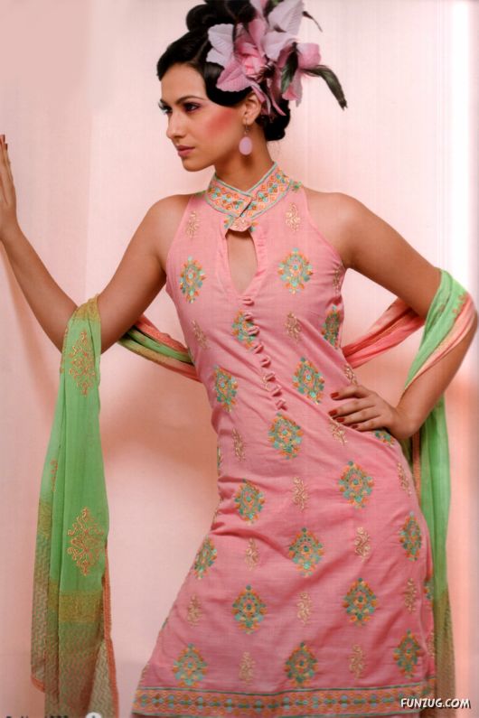 Desi Salwar Kameez Designs for Galz