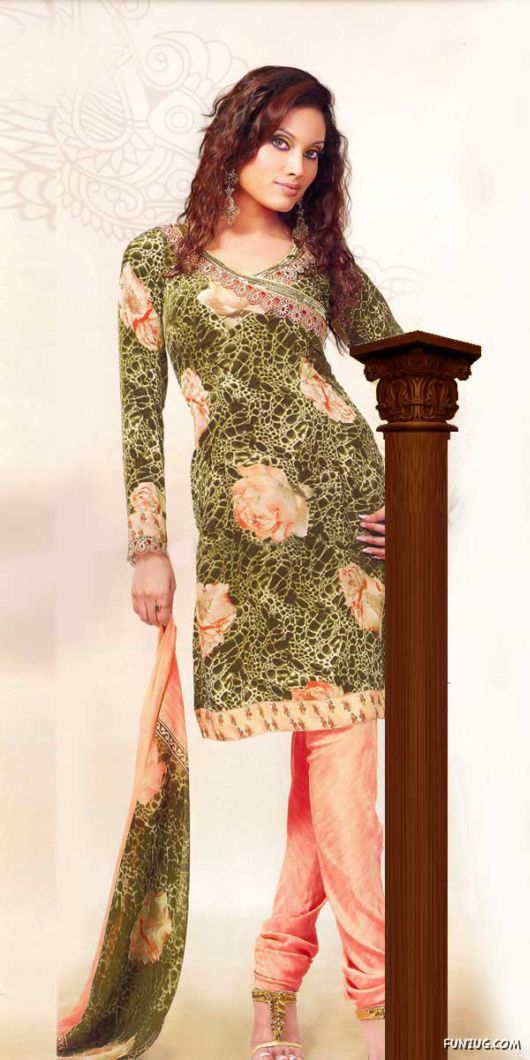 Desi Salwar Kameez Designs for Galz