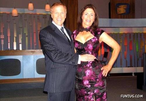 The Worlds Thinest Waist Lady