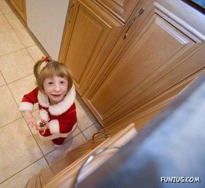 Amazing Smallest Girl in the World