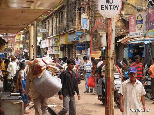 The Streets And People Of India