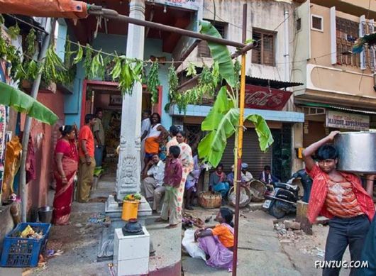 The Streets And People Of India