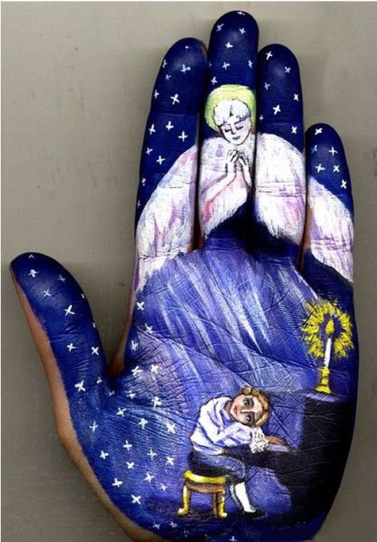 Fabulous Drawings On The Palms