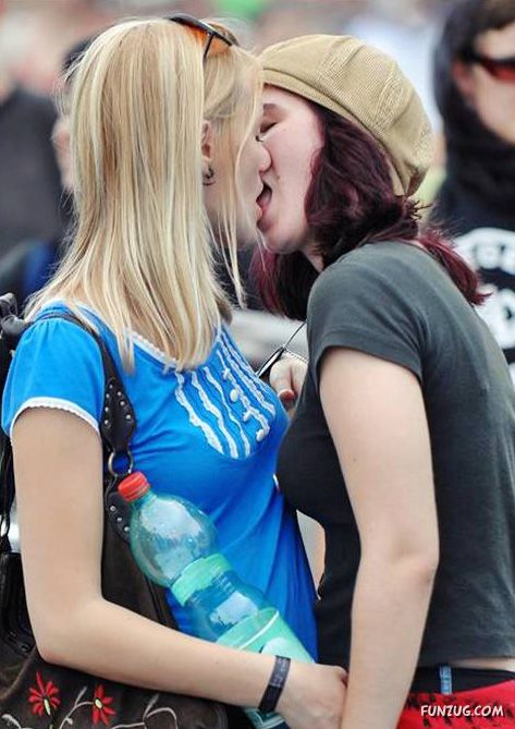 Street Candid Couples Photography