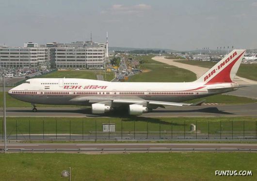 Air India Boeing and Airbus Pictures
