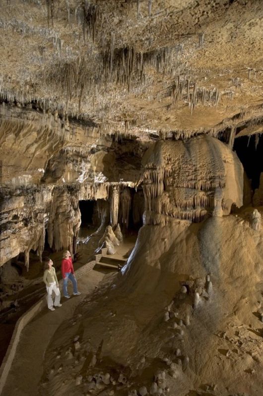 Travel Marengo Cave, Indiana (United States)