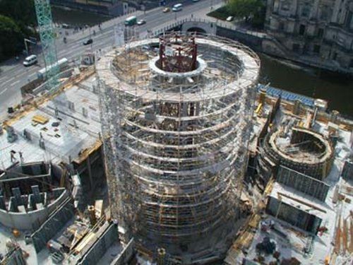 Amazing AquaDom Aquarium in Berlin