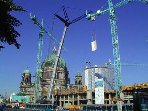 Amazing AquaDom Aquarium in Berlin