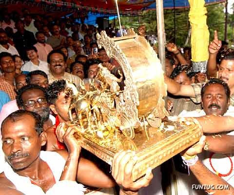 Traditional Boat Race in Aranmula, Kerala
