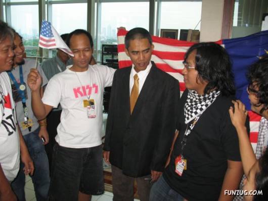 Duplicate Obama Found in Indonesia