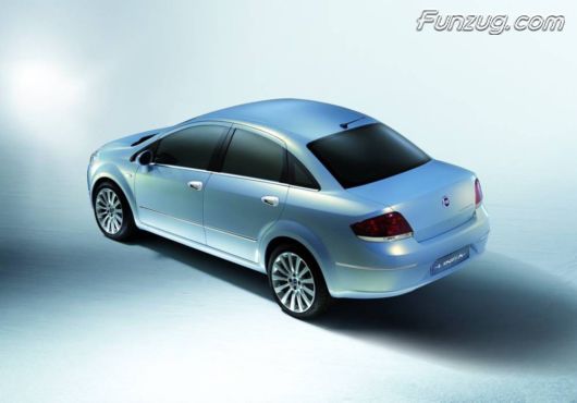 Click to Enlarge - Fiat Linea Exclusive Wallpapers