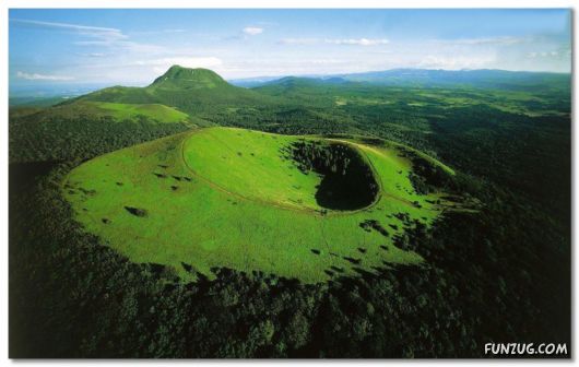 Click to Enlarge - Amazing Travel Landscapes of France