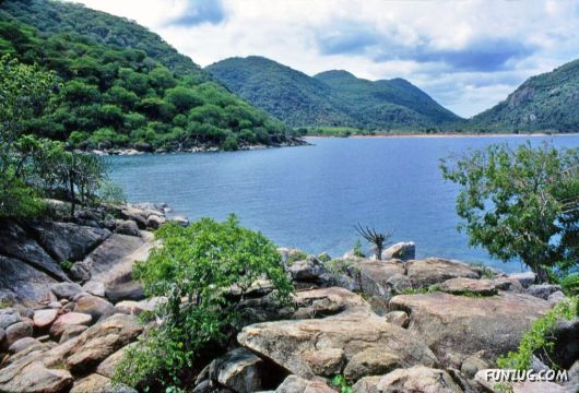 Click to Enlarge - Beautiful Malawi Lake Wallpapers