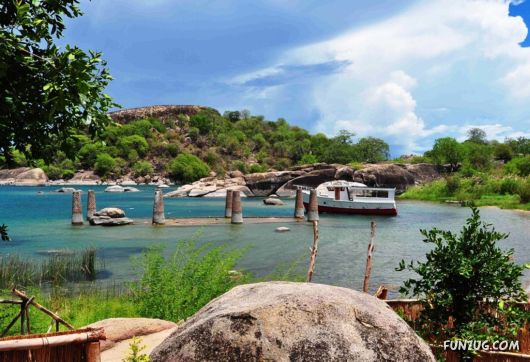 Click to Enlarge - Beautiful Malawi Lake Wallpapers