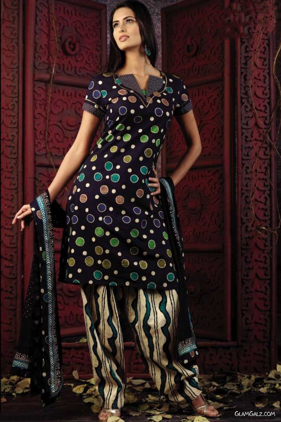 Desi Salwar Kameez Designs for Galz