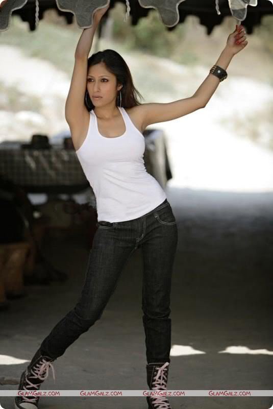 Sizzling Shefali Gupta